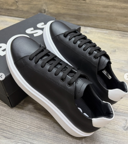 Premium Black Runner Sneakers