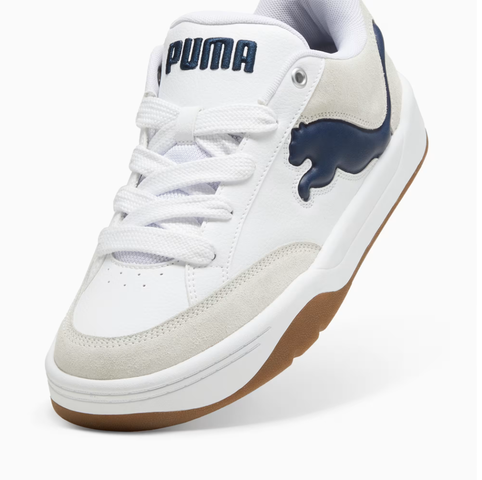 Lightweight and Durable Low-top Sports Shoes