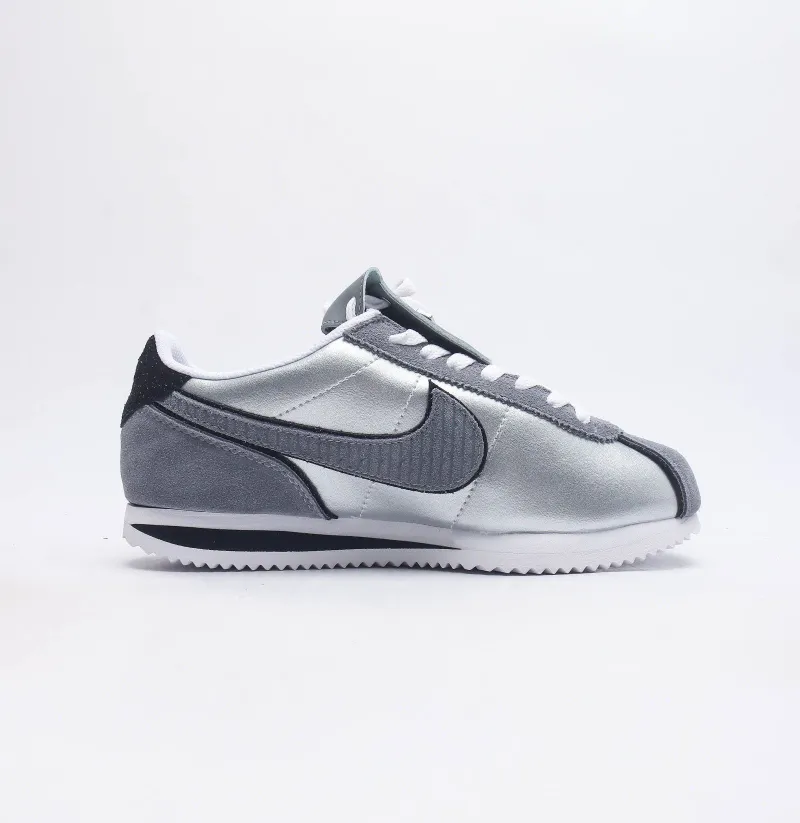 Retro Low-Top Lightweight Classic Running Sneakers