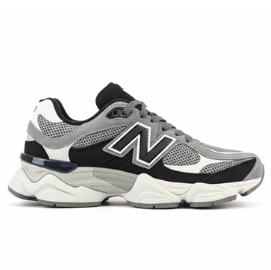 Low-top casual dad sneakers