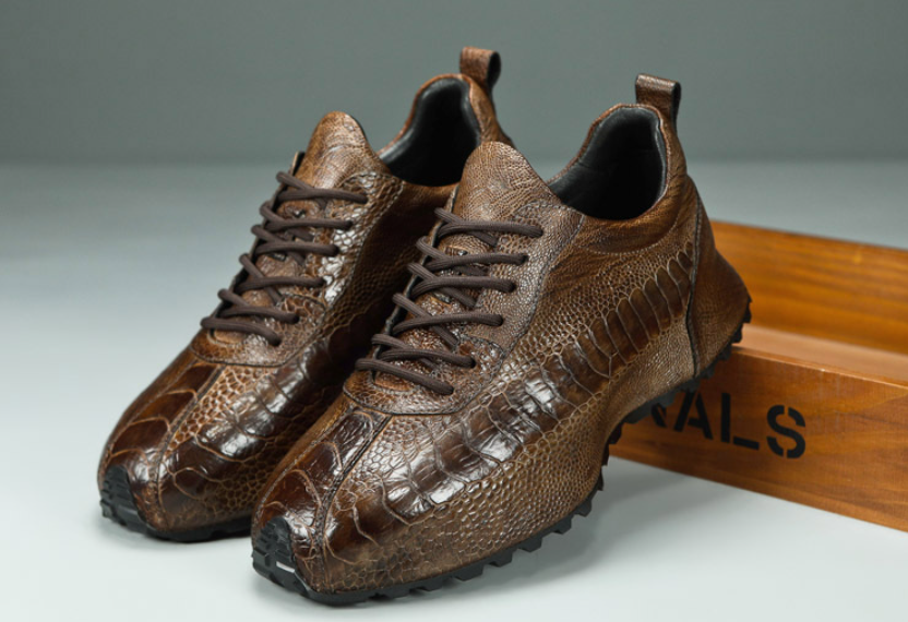 High-end ostrich leather casual shoes