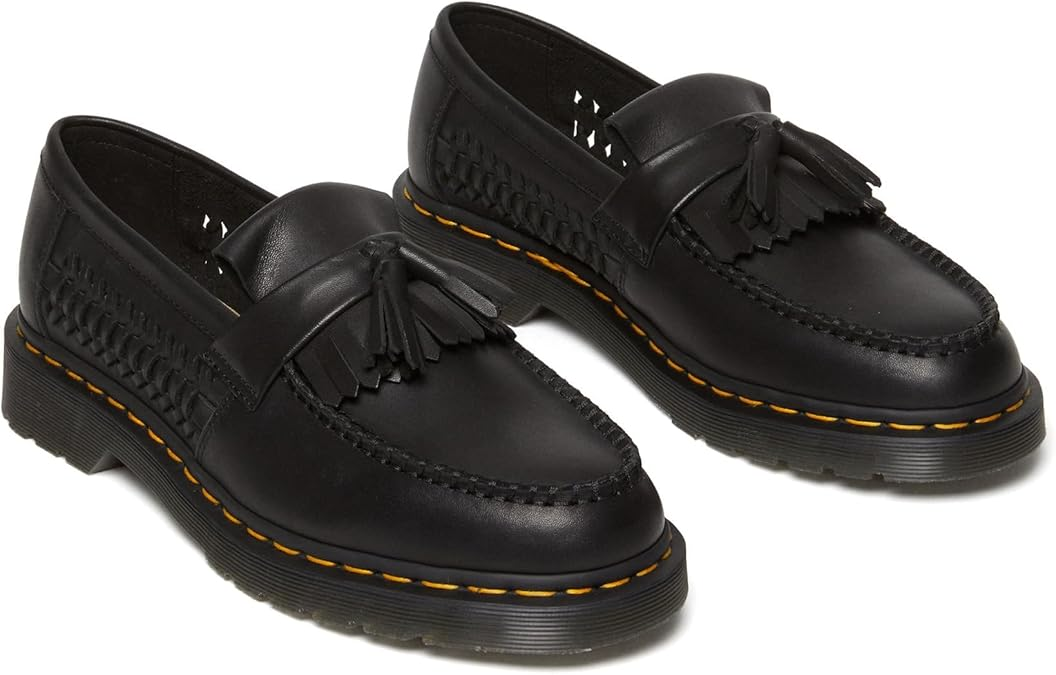 Martin handcrafted low-top leather shoes