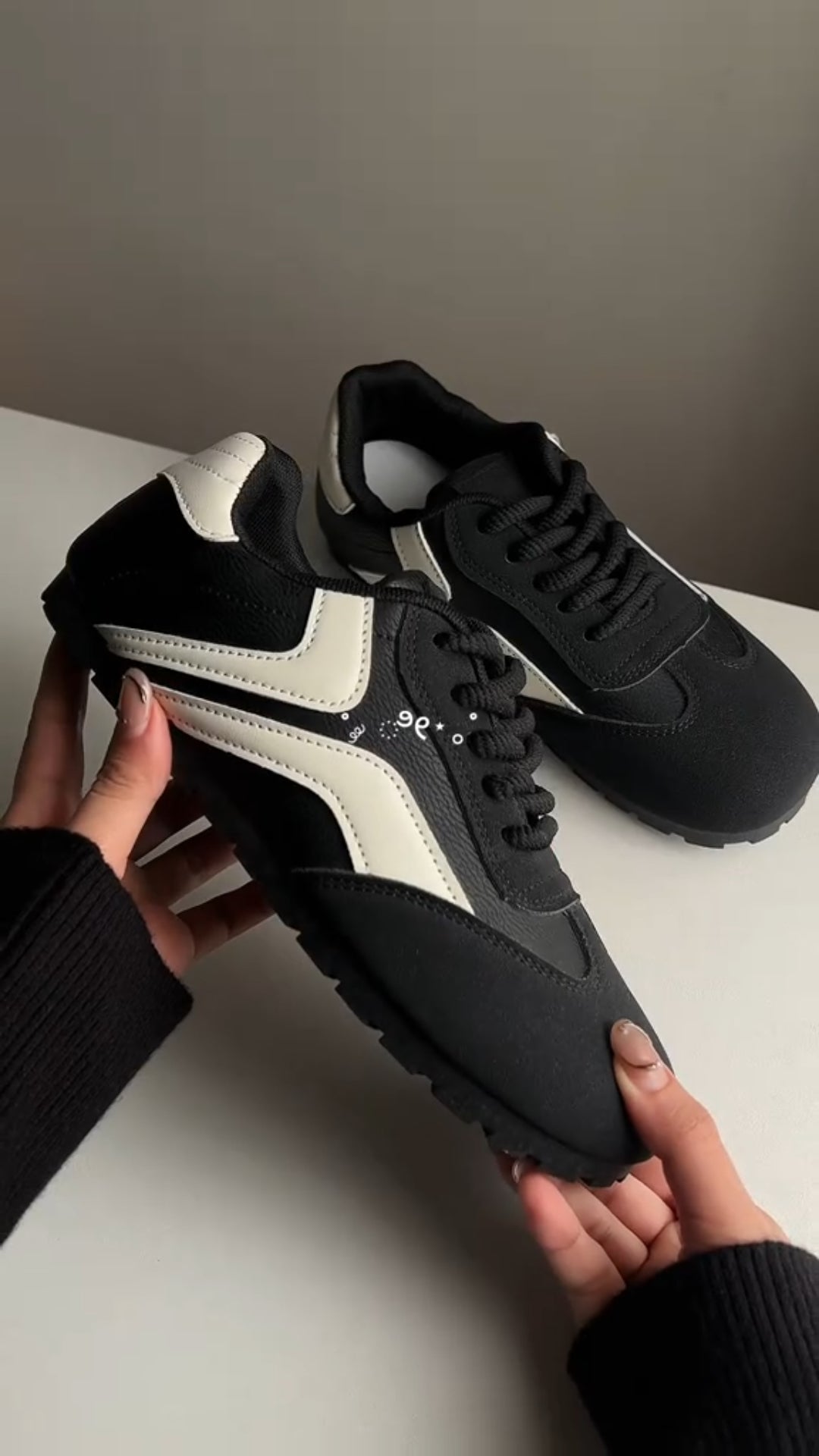 Men's low-top classic running shoes