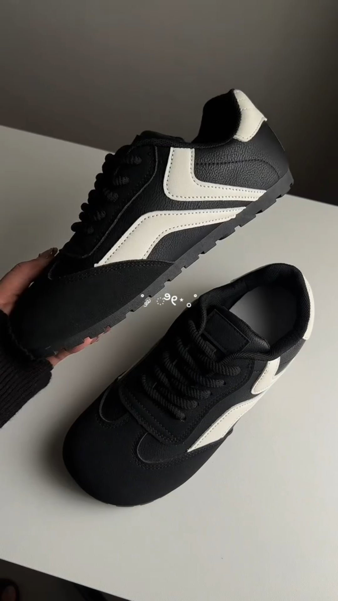 Men's low-top classic running shoes