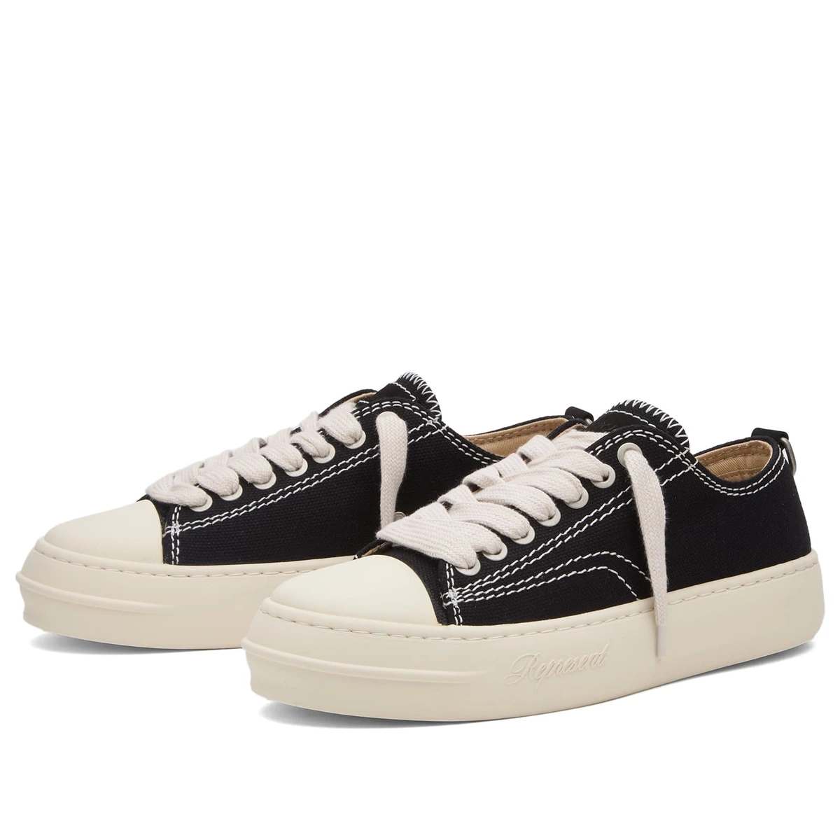 Black and White Street Style Sneakers