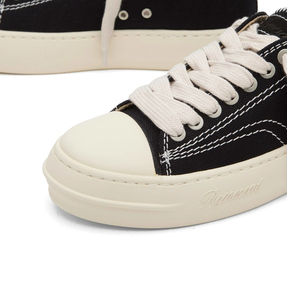 Black and White Street Style Sneakers