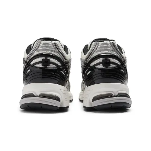 Silver Stability Cushioned Running Shoes