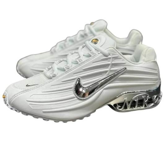 Solid Color Air-Cushioned Sneakers