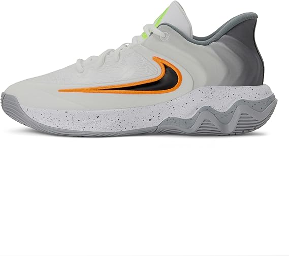 Air-Cushioned Sneakers With a Streamlined Heel Design For Enhanced Traction.