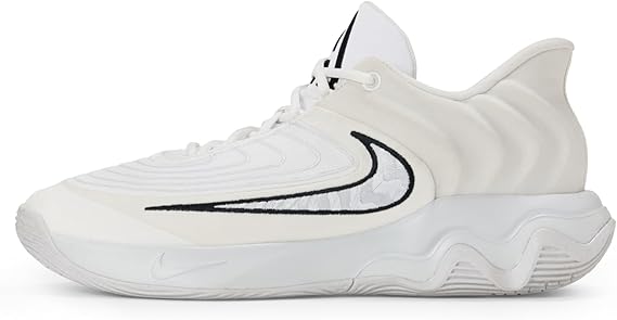 Air-Cushioned Sneakers With a Streamlined Heel Design For Enhanced Traction.